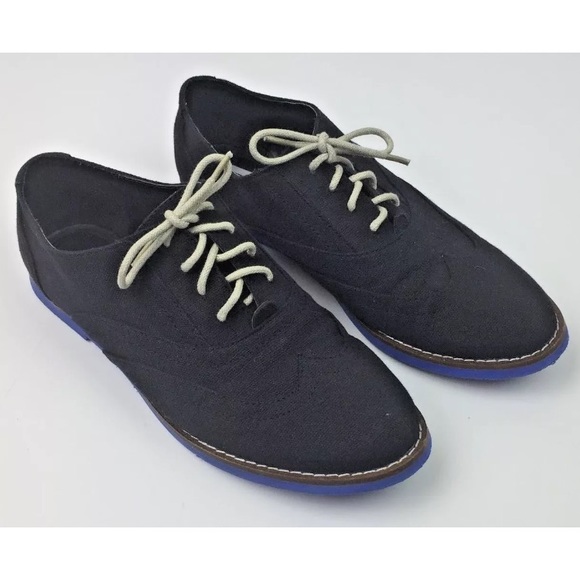 women's shoes with blue soles